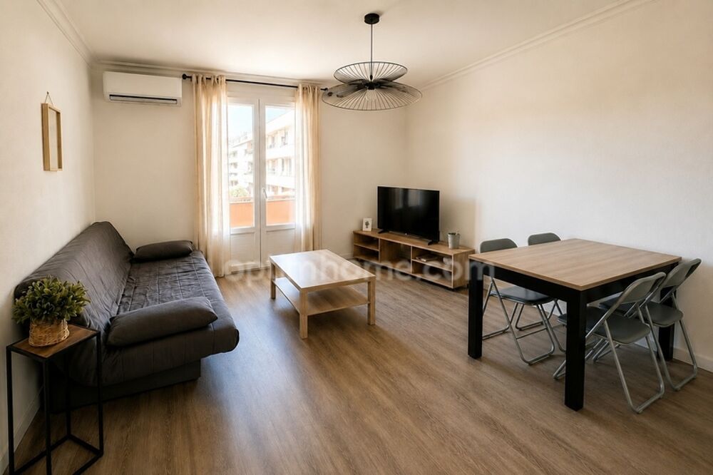 Appartement T3 55m2 entièrement rénové avec balcon  Proche port et commerces