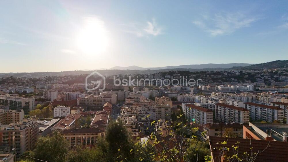 Vente Duplex/Triplex 4 PIÈCES – VUE MER – ENVIRONNEMENT CALME – RÉSIDENCE RECENTE Nice