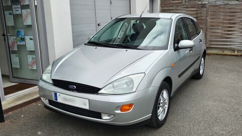 Ford Focus 1,8 16V GHIA 115 CV 2000 occasion Maisse 91720