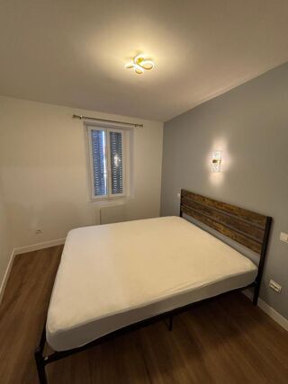  Appartement à louer 3 pièces 42 m²