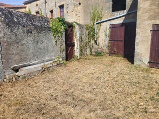 Vente Maison Maison à vendre 2 pièces LOUIN (79) Louin