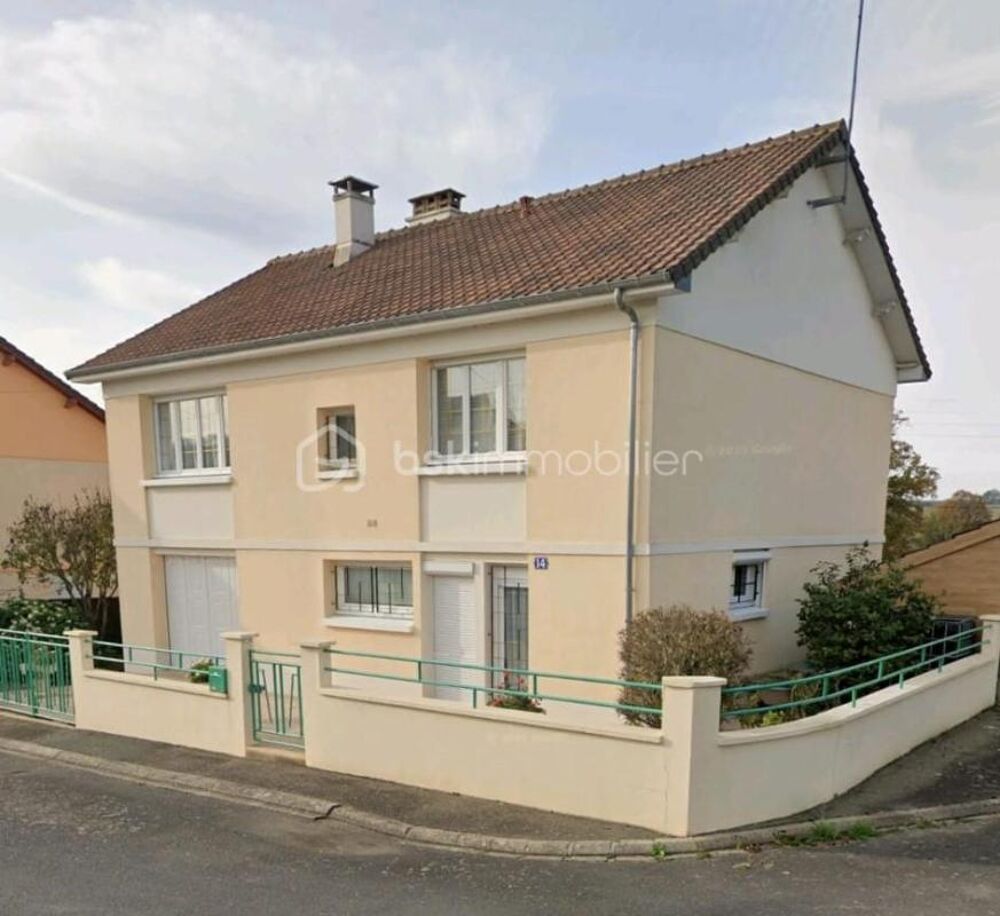MAISON EN RESIDENCE A MAYENNE