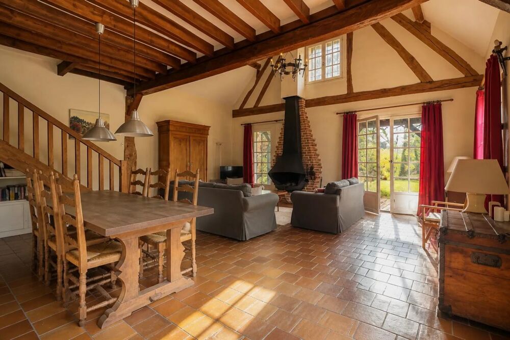 Maison de 8 pièces de 168 m² à La Ferté-Beauharnais