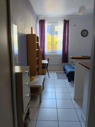  Appartement à louer 1 pièce 24 m²