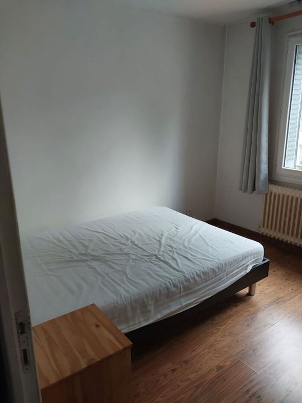 Chambre de 10m2 à louer sur Grenoble