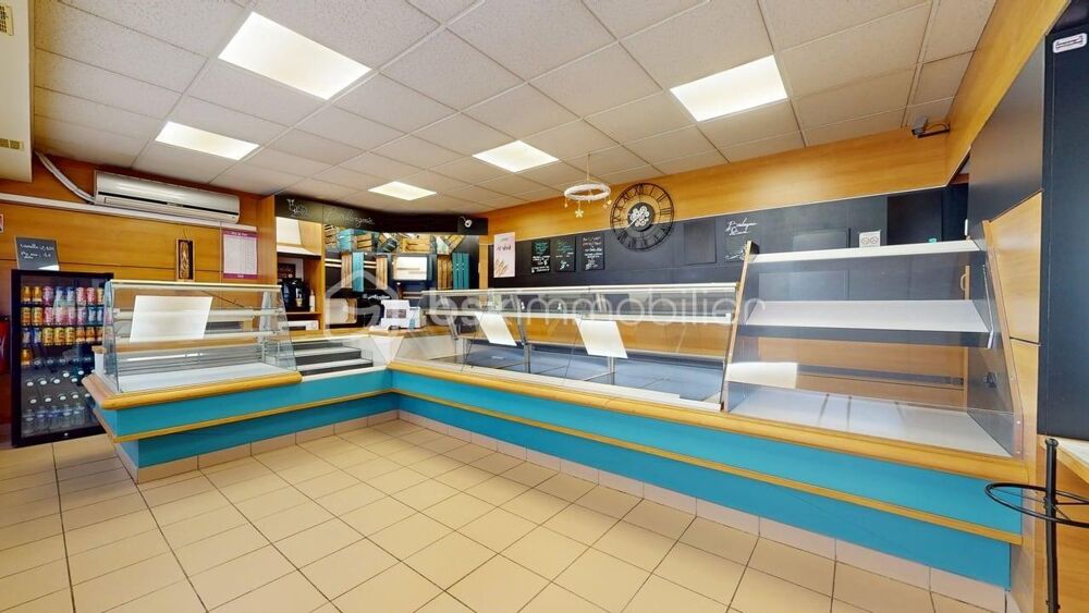   ? Fonds de commerce boulangerie-pâtisserie – Saintes – Emplacement stratégique sur avenue passante, proche lycée – Matériel d'ex 