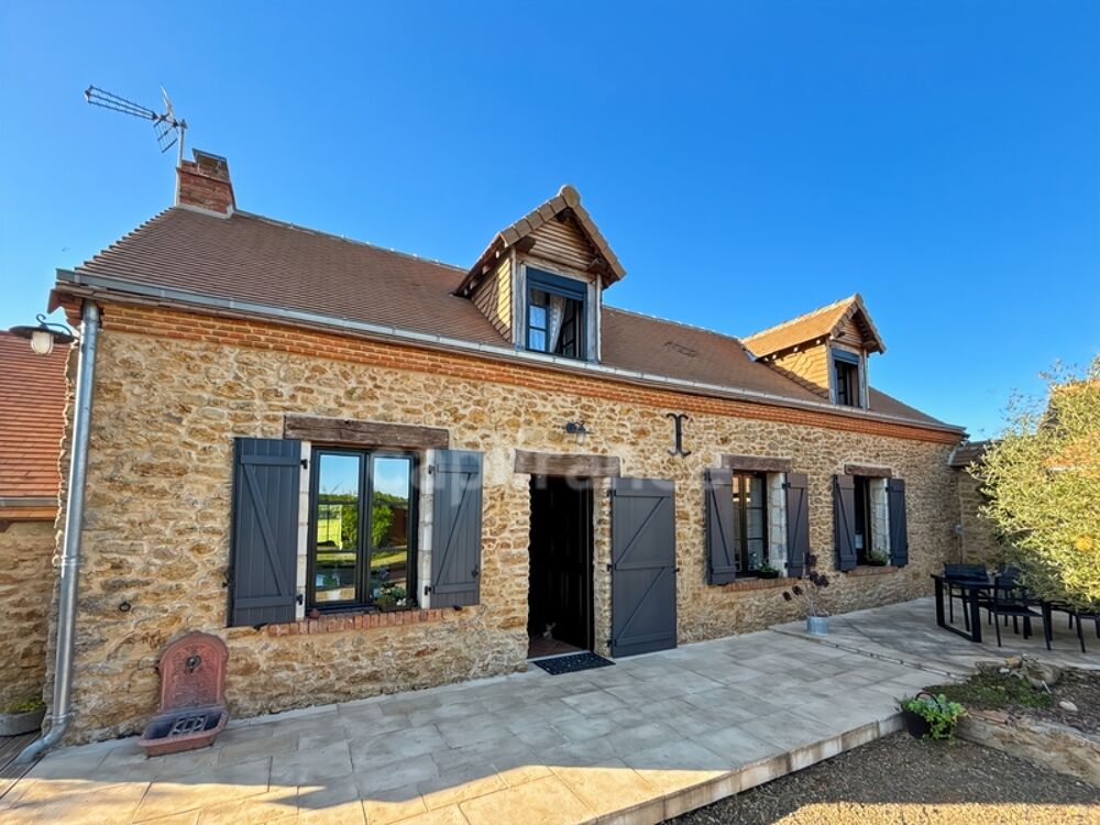Maison à vendre longère rénovée trois chambres LAVARE (72)