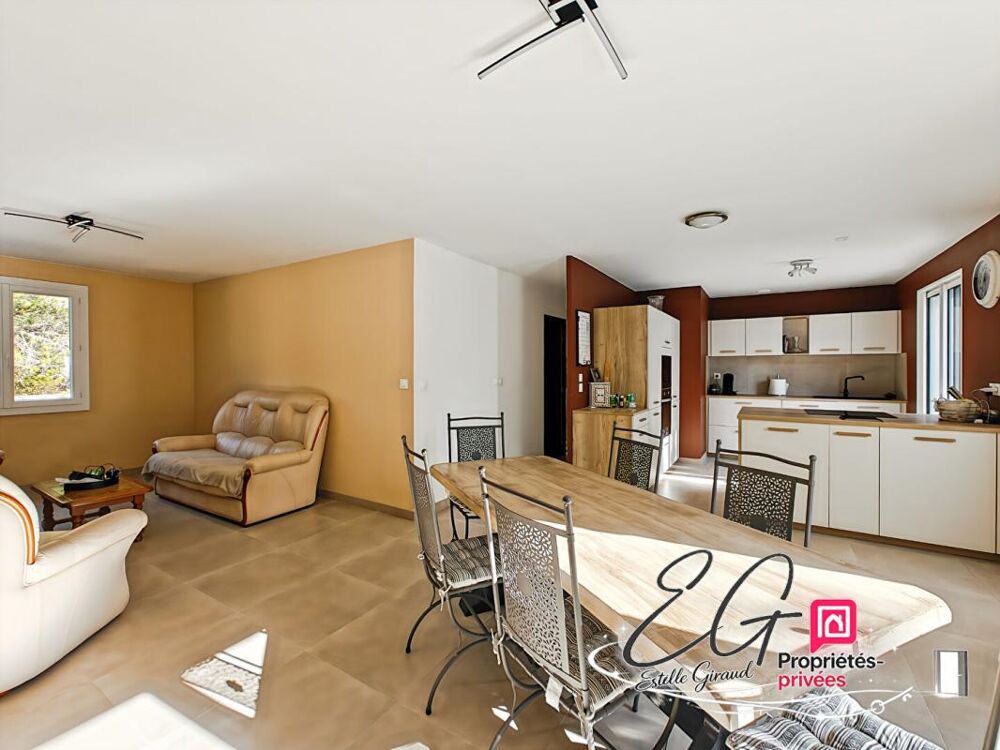 Vente Villa Villa de plain pied, 3 Chambres, Garage, Terrasse, Plus de 3 200 m² de terrain Aigues vives