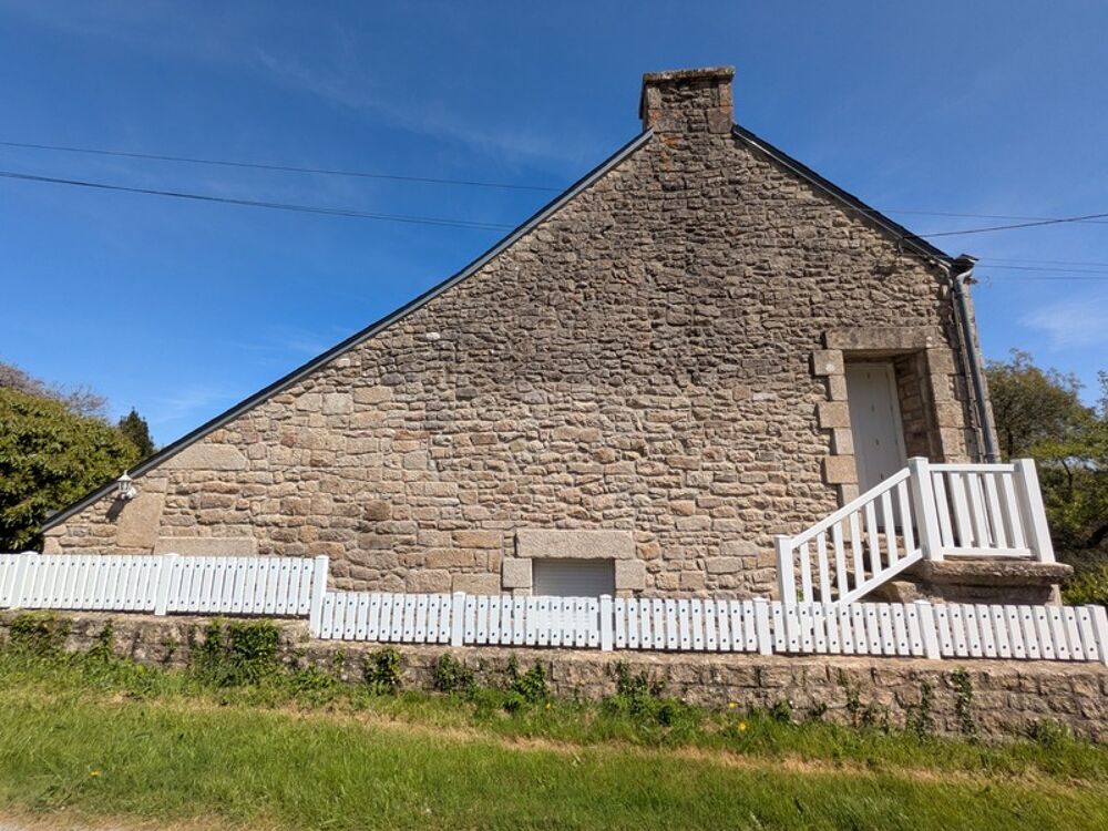 BUBRY PROPRIÉTÉ COMPOSÉE D' UNE BELLE MAISON BOURGEOISE DE 6 PIÈCES 215 M² ENVIRON GARAGE ET DÉPENDANCE PARCELLE DE 4160M² EN P