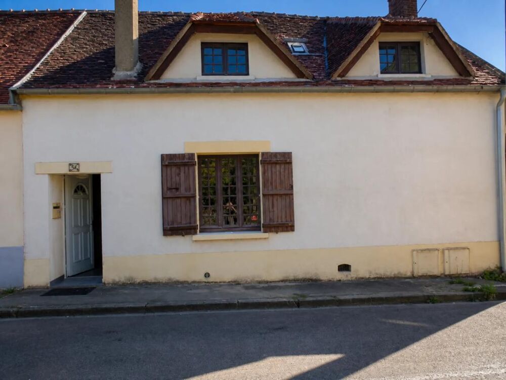 Vente Maison Maison de 4 pièces de 90 m² à Laroche-Saint-Cydroine Laroche saint cydroine
