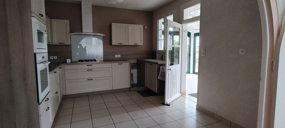 Maison à vendre 6 pièces AIRVAULT (79)