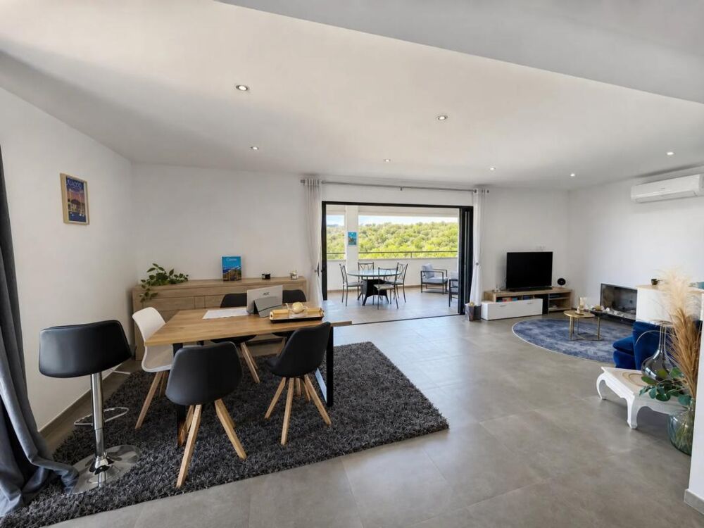 Proche PORTICCIO, commune ALBITRECCIA, grand T4 duplex vue mer