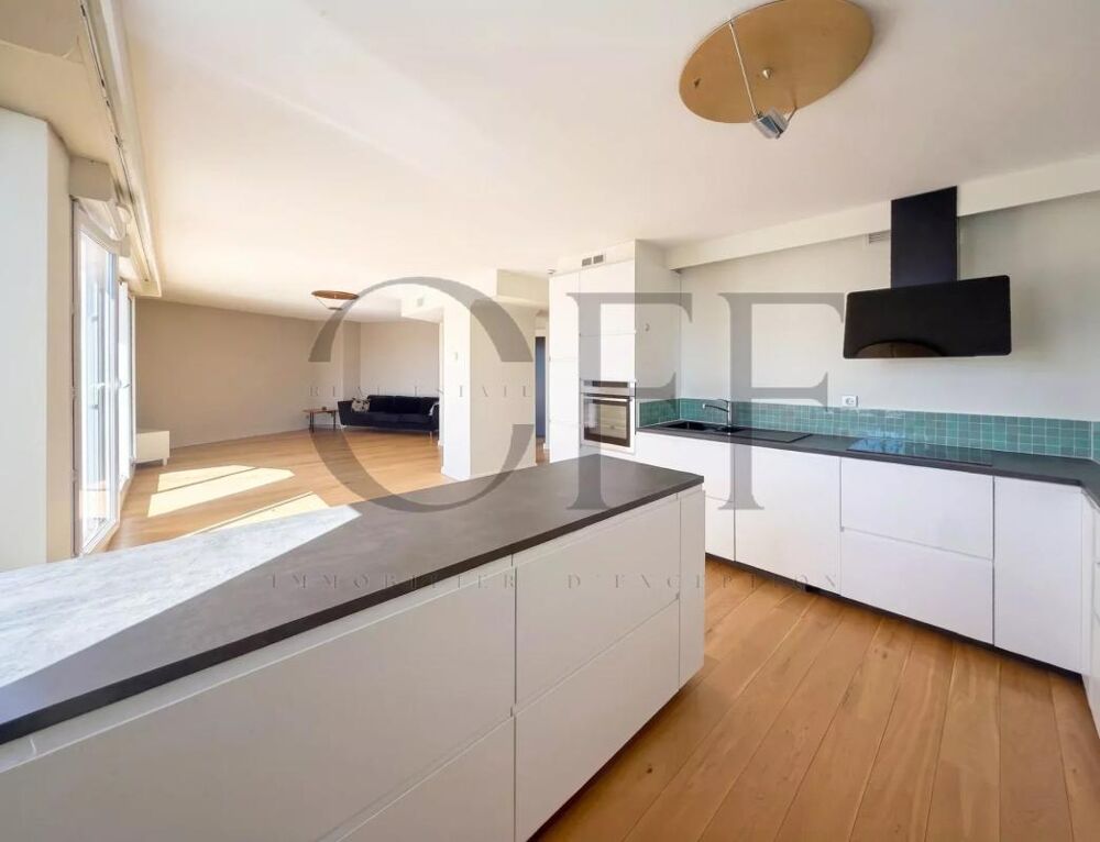 Vente Duplex/Triplex 13008 Marseille  – Duplex 100 M2 au dernier étage  - 2 chambres - terrasse Marseille 8