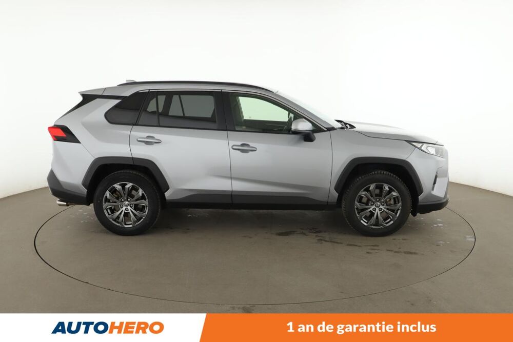 RAV 4 2.5 Hybride 2WD Dynamic 218 ch 2022 occasion 92130 Issy-les-Moulineaux