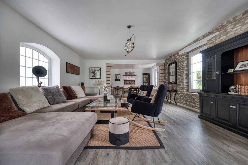 Maison coup de coeur à vendre 8 pièces THIVERVAL GRIGNON (78)