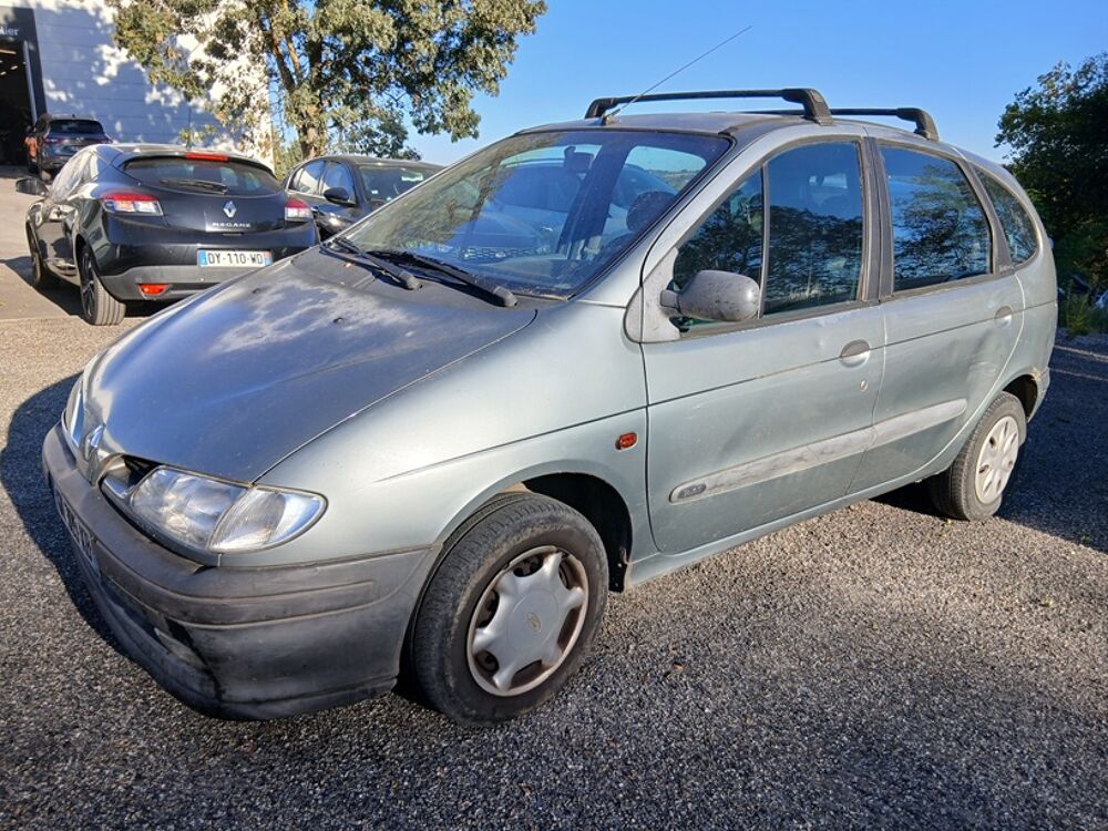 M&eacute;gane SCENIC I 1.6i 90 CV 1998 occasion 31570 Lanta