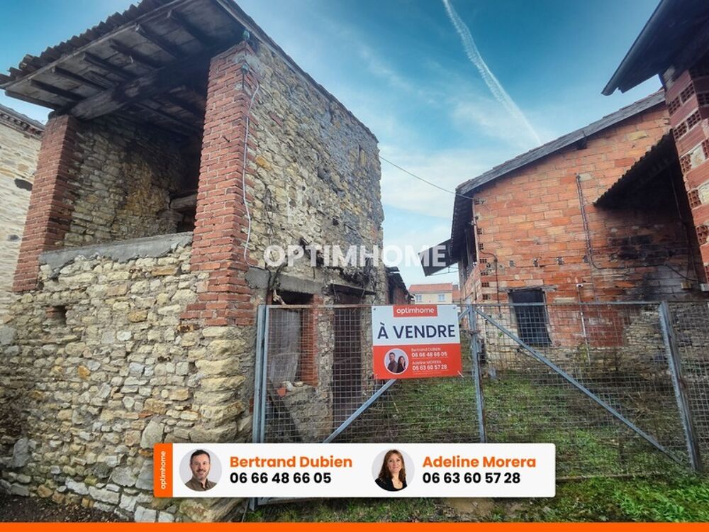 EXCLUSIVITE / 63160 Espirat / Ensemble de dépendances avec terrain