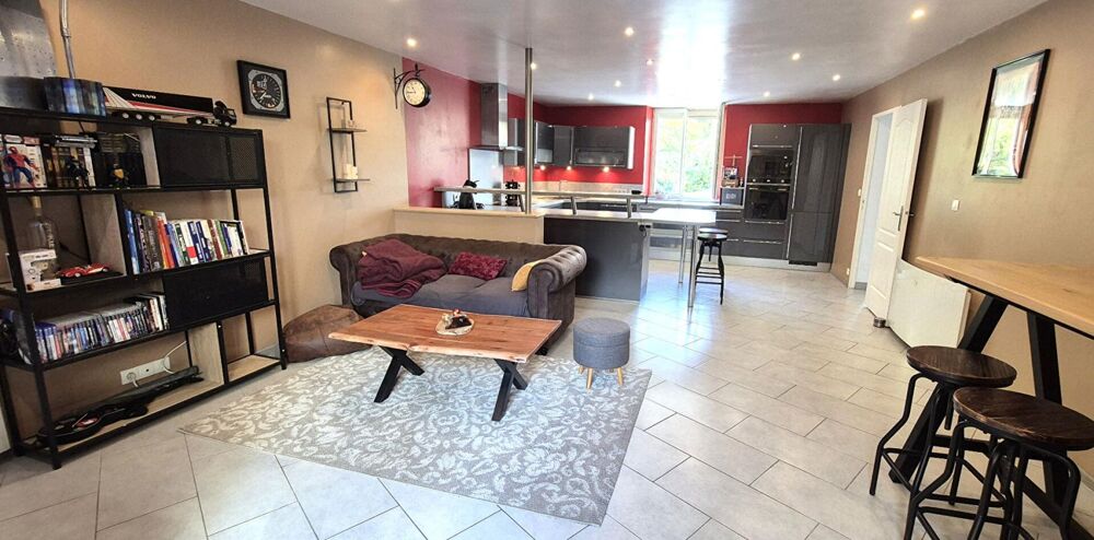 Vente Maison Belle Maison de Caractère de 122 m² Rénovée avec goût avec son garage, atelier, cave voûtée, buanderie, terrasse, appentis et te Saint dizier