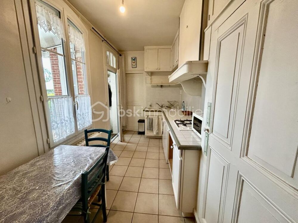 APPARTEMENT AU COEUR DE MONTEREAU