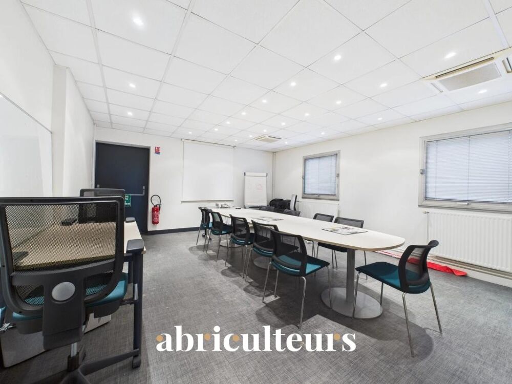   Location de Bureau - À 1h de Paris Gellainville