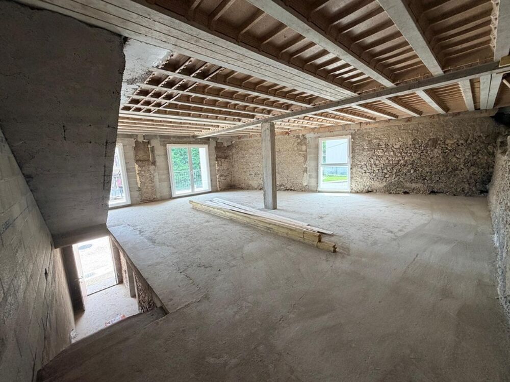 Maison à vendre 1 pièces CHAPAREILLAN (38) - 190 M2 - jardin privatif