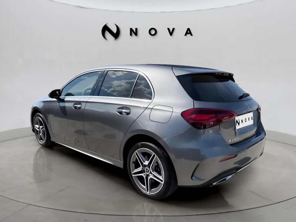 Classe A 250 e Amg Line 8G-DCT • Si&egrave;ges chauffants 2024 occasion 33600 Pessac