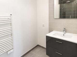  Appartement à louer 3 pièces 69 m²