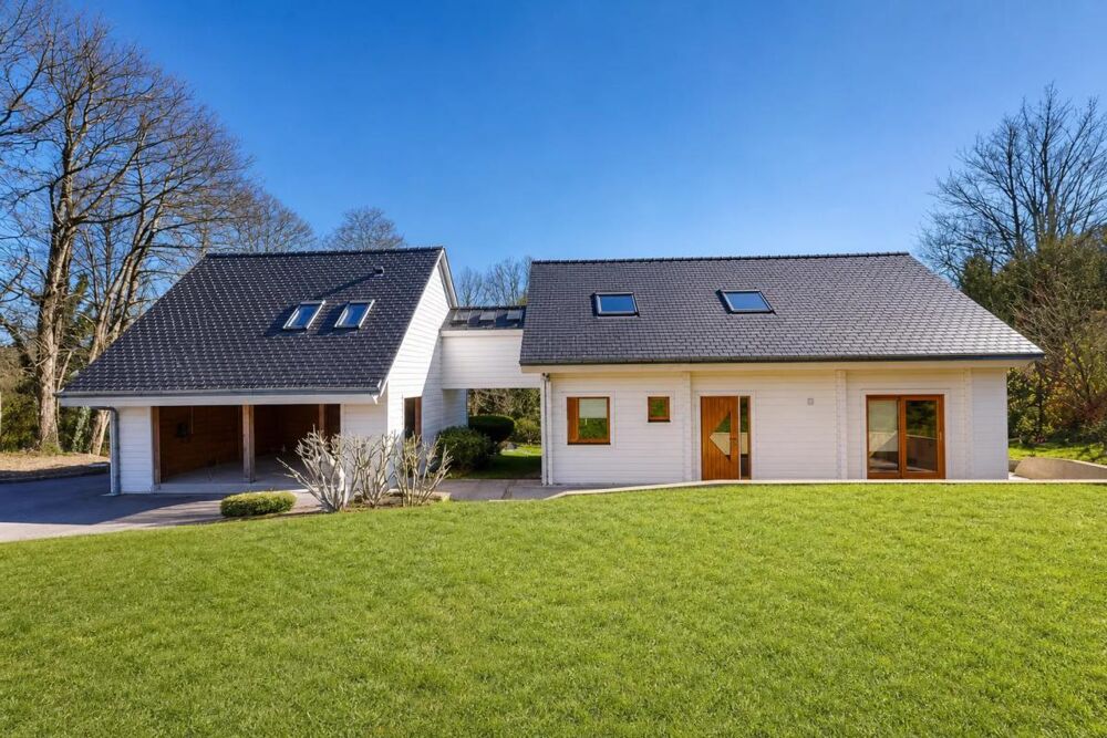 Maison bois lumineuse, plain-pied et nature