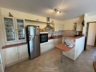  Maison  vendre 6 pices 220 m