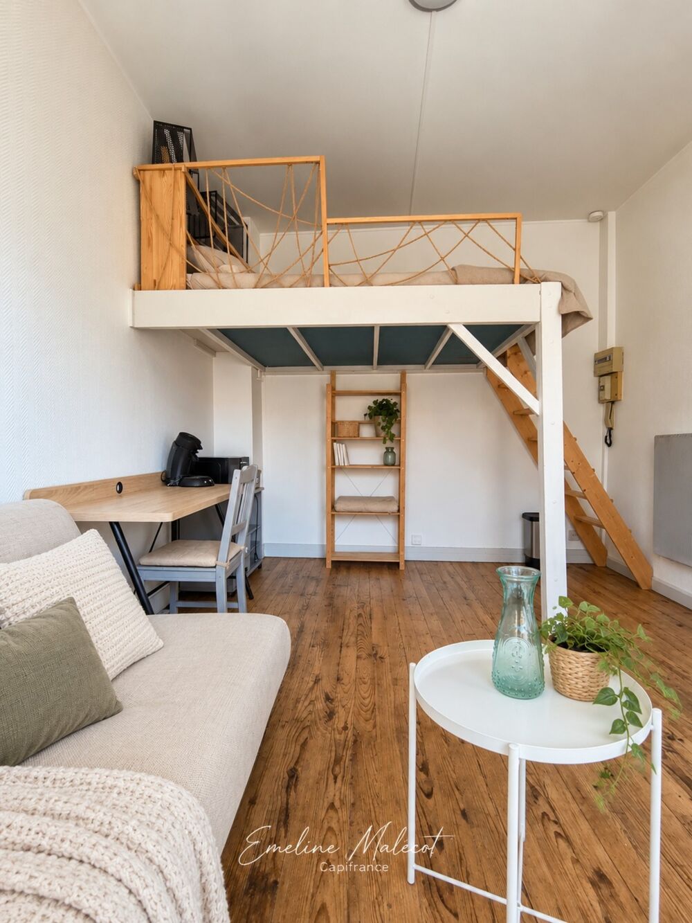 Vente Appartement BORDEAUX SAINT-GENÈS / VICTOIRE – STUDIO RÉNOVÉ AVEC ESPACE NUIT EN MEZZANINE – VENDU MEUBLÉ Bordeaux