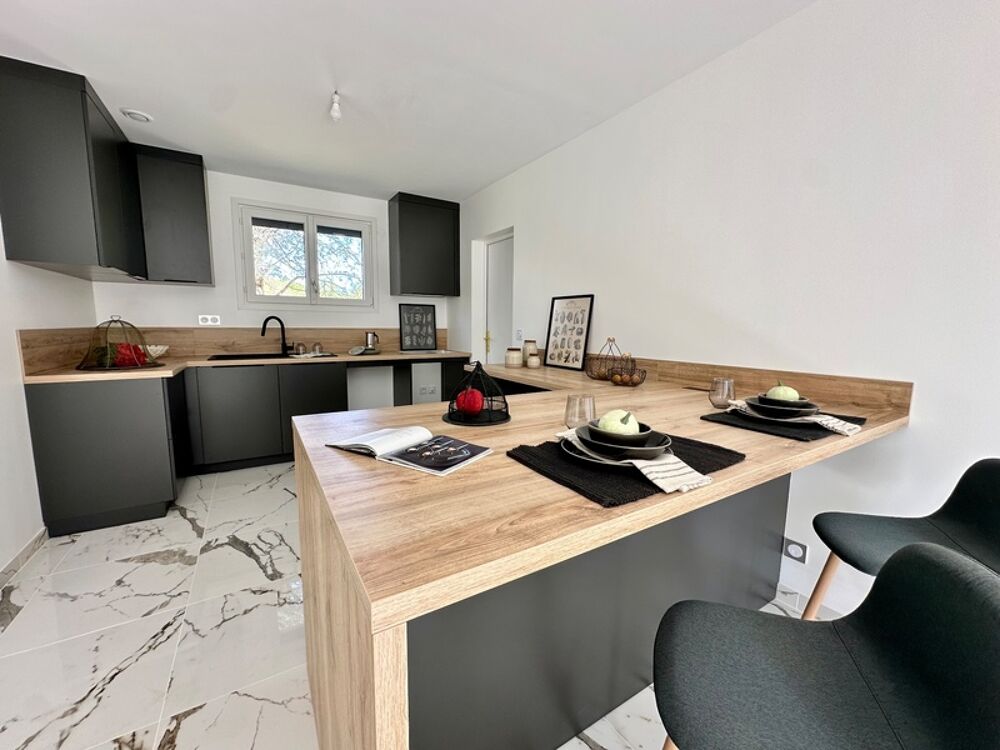 Maison à vendre 8 pièces - 200 m2 - Terrain 1748 m2 - DAMPIERRE EN YVELINES (78)