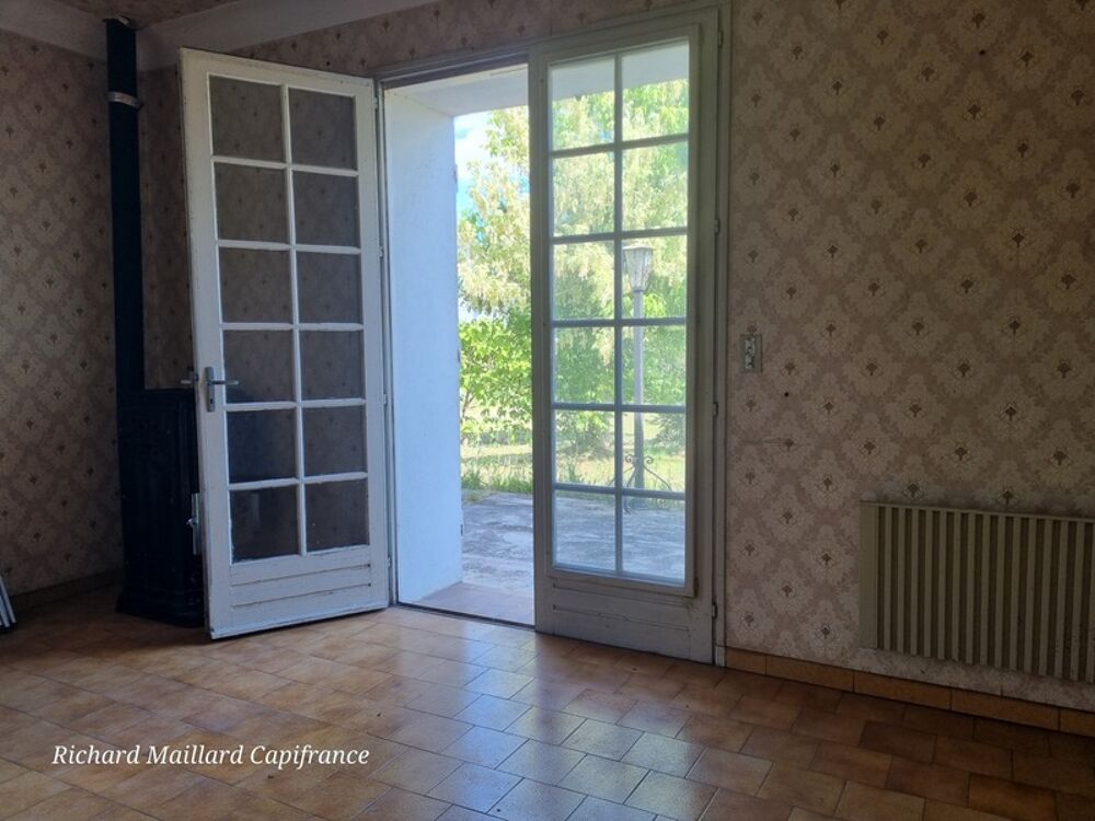 EXCLUSIVITÉ  Maison de caractère à fort potentiel à rénover  Cadre naturel exceptionnel sur 3 300 m² de terrain