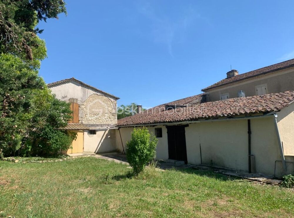 Proche centre ville de Condom - ensemble immobilier