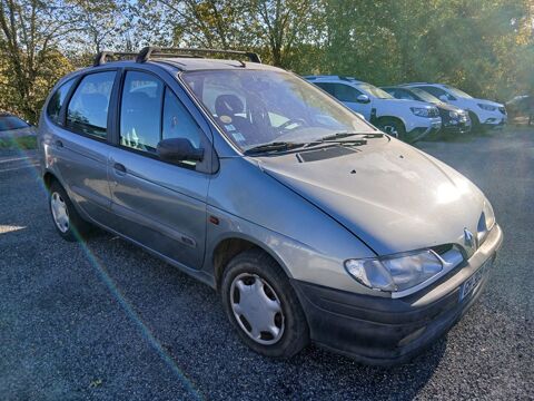 M&eacute;gane SCENIC I 1.6i 90 CV 1998 occasion 31570 Lanta