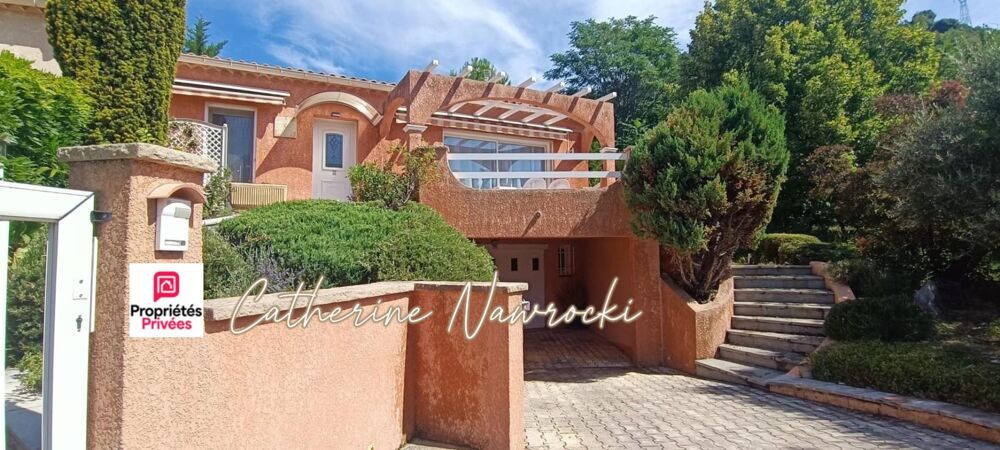DIGNE-LES-BAINS MAISON FAMILIALE 4 PIÈCES 117 m² ET SON VASTE GARAGE 55 m² m² AVEC VUE DÉGAGÉE SUR LES HAUTEURS 339 000