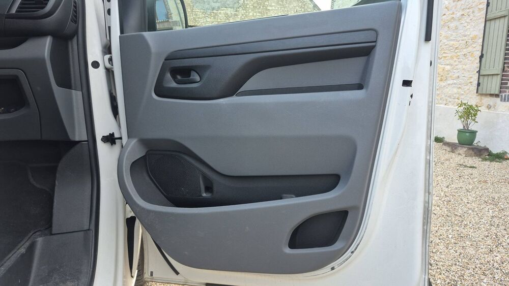 Proace city 1.5 D-4D 120 Long Dynamic - 9 places Entretien constructeur 2020 occasion 89000 Auxerre