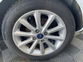 B-max 1.0 STCI ECOBOOST 125 TITANIUM 2016 occasion 17139 Dompierre-sur-Mer