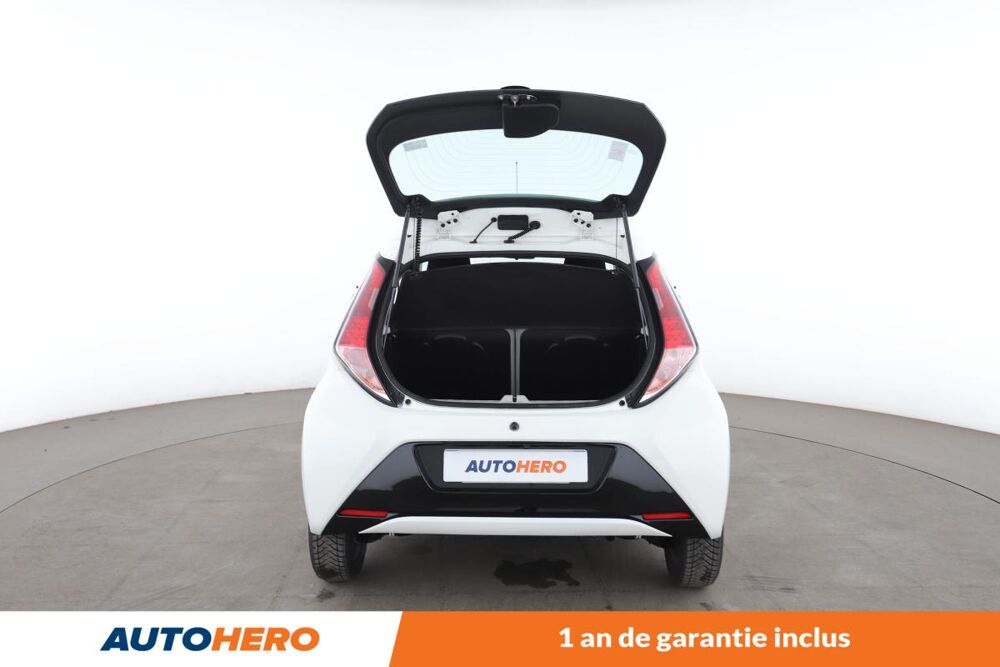 Aygo 1.0 VVT-i X-Play X-Shift 5P 69 ch 2015 occasion 92130 Issy-les-Moulineaux