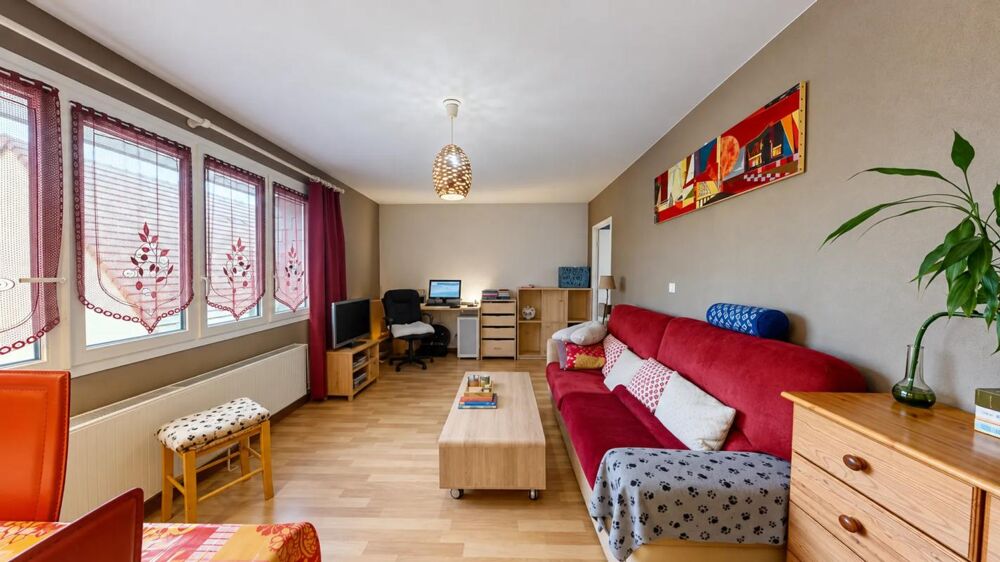 Vente Appartement IFS PLAINE – Appartement 2 pièces de 45 m² au dernier étage avec Ifs