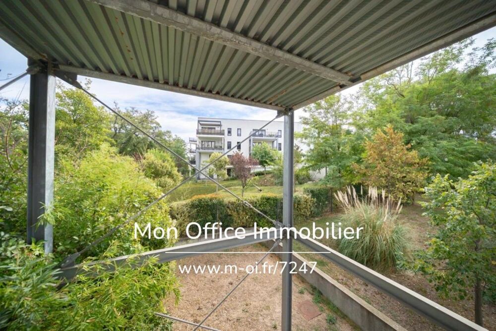 Référence : 7247-EHA - Studio 41 m2 avec ascenseur, terrasse de 25 m2. Aix-en-Provence