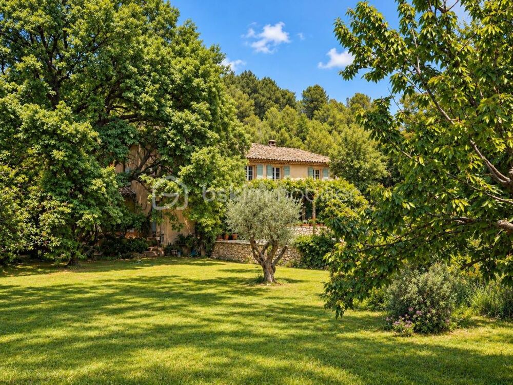 Vente Ferme ANCIENNE FERME AVEC 5 CHAMBRES, TERRAIN DE 3 000 M² ET PISCINE Ansouis