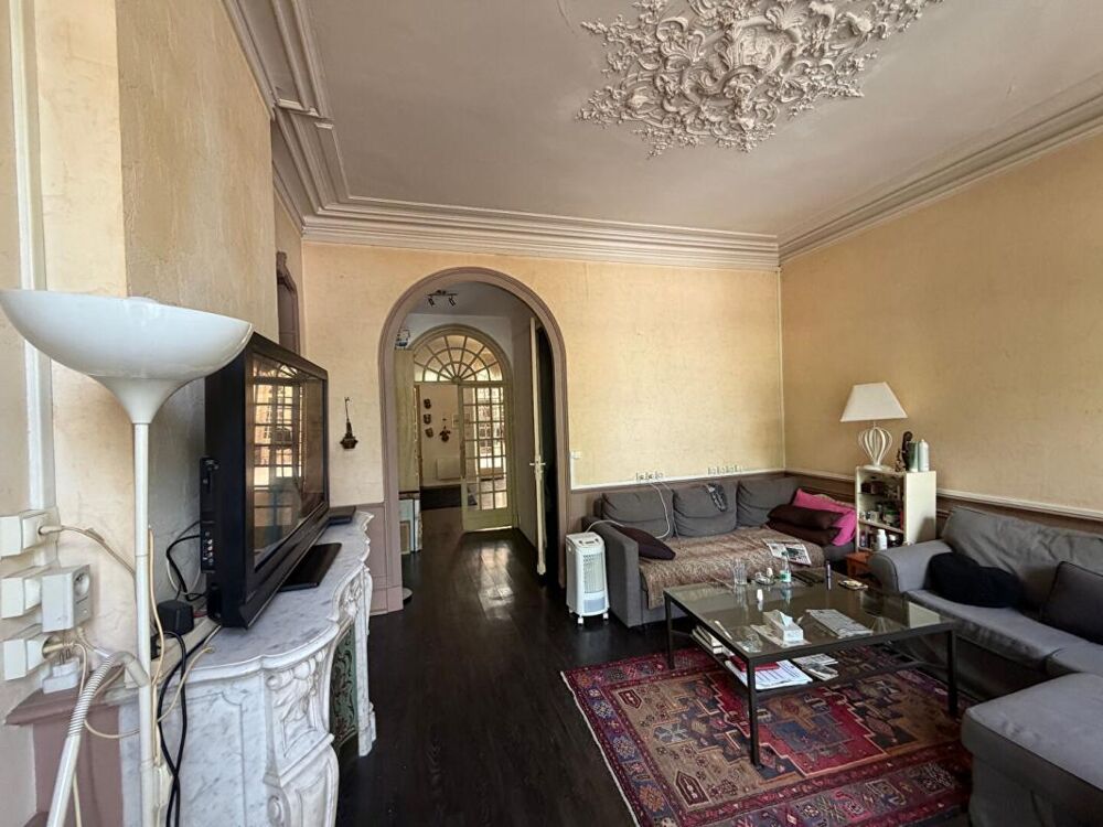 A Blaye Appartement de 114 m2 de caractère du XIX siècle avec locataire en place