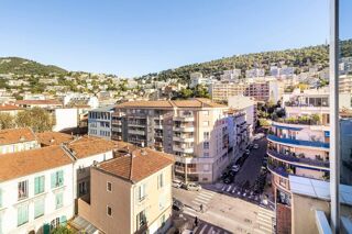  Appartement à louer 2 pièces 55 m²