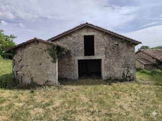  Remise / Grange à vendre 1 pièce 223 m²