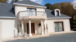  Maison � vendre 7 pi�ces 228 m�