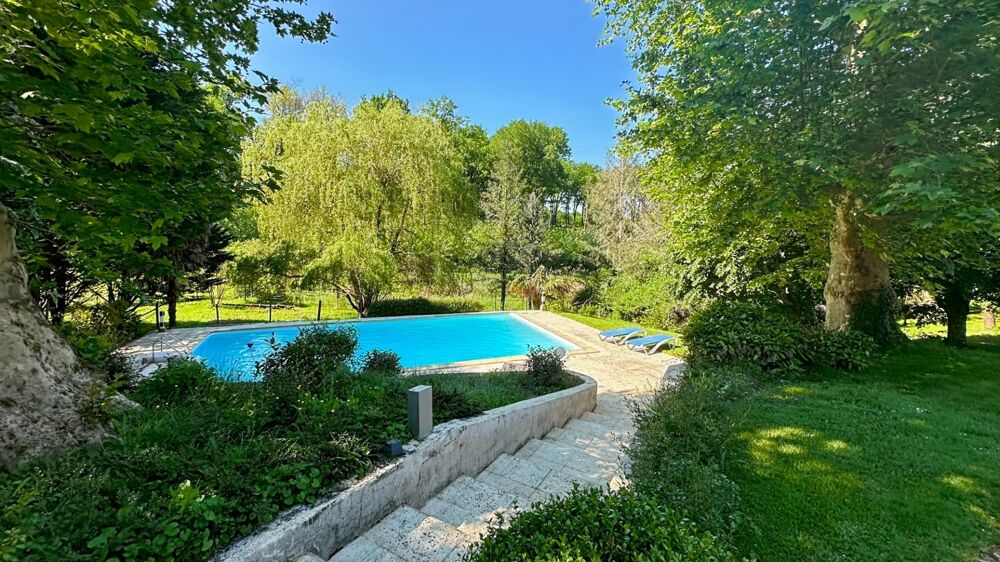 à vendre  Propriété/château Bergerac (24100)