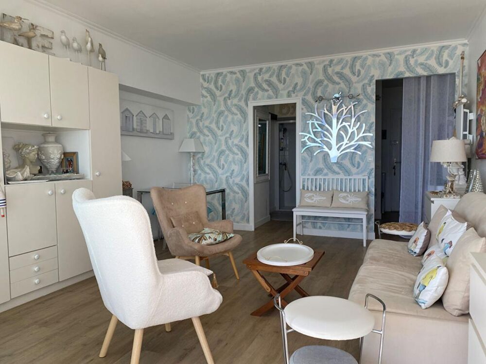 Face mer Appartement 1 pièce(s) 30m2 entierment rénové