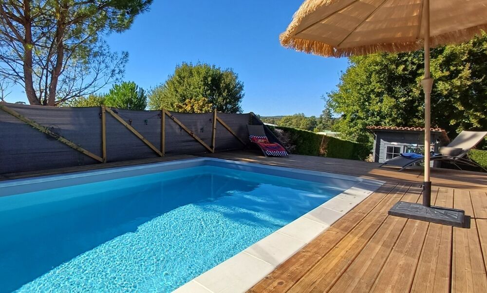 Maison à vendre 6 pièces (16) ST YRIEIX, 5 chambres, garage, véranda, piscine