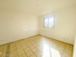  Appartement à louer 4 pièces 90 m²