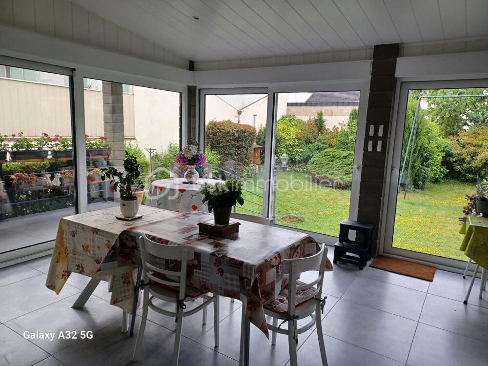 Vente Propriété/Château CHARMANTE MAISON FAMILIALE AVEC JARDIN - QUARTIER CALME ET RECHERCHE Aulnay sous bois